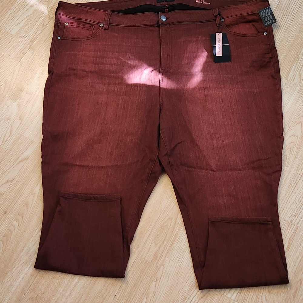 Torrid - Picture 2 of 16